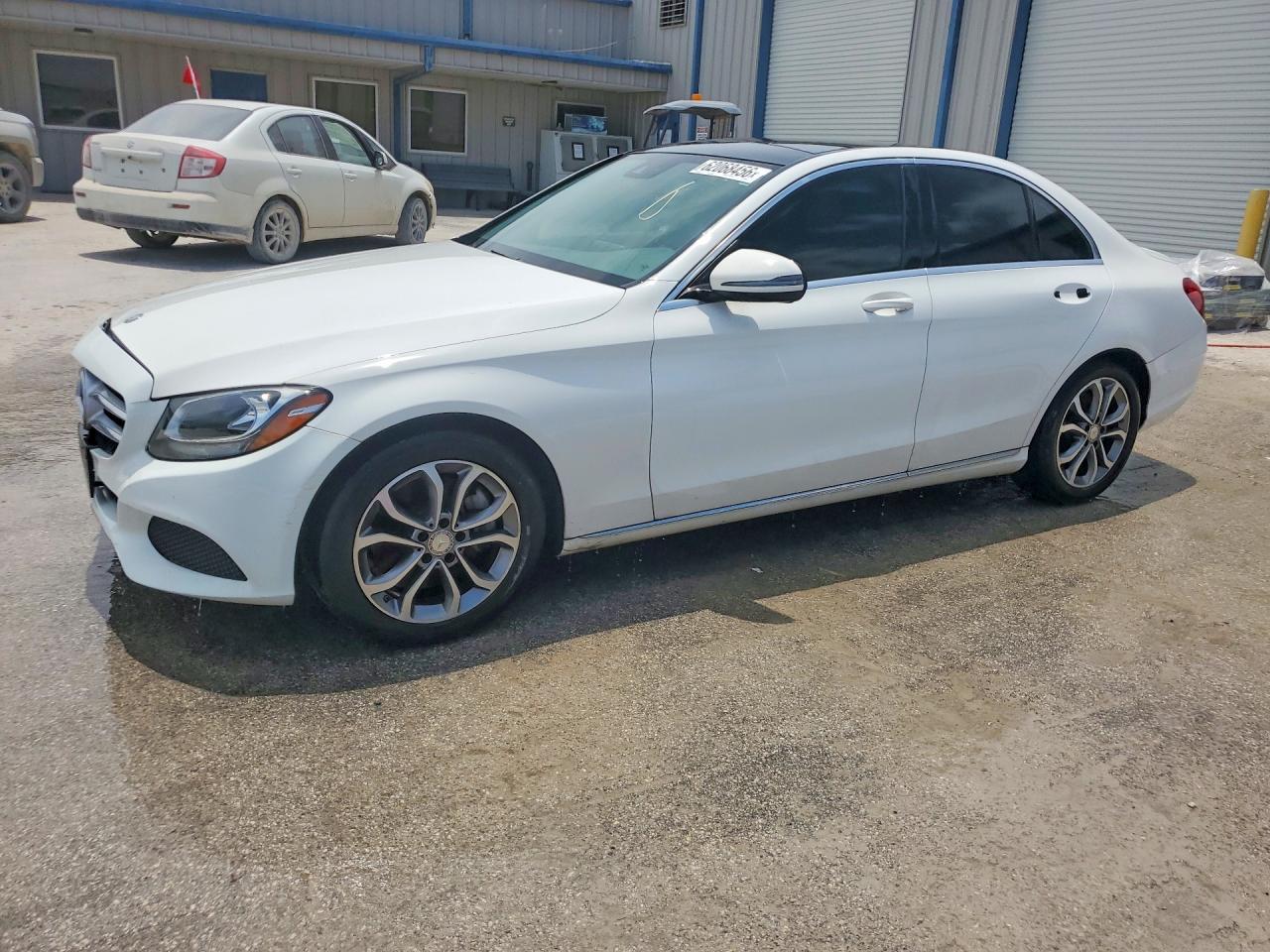 2017 Mercedes-Benz C 300, VIN 55SWF4JB8HU196250 — Front end