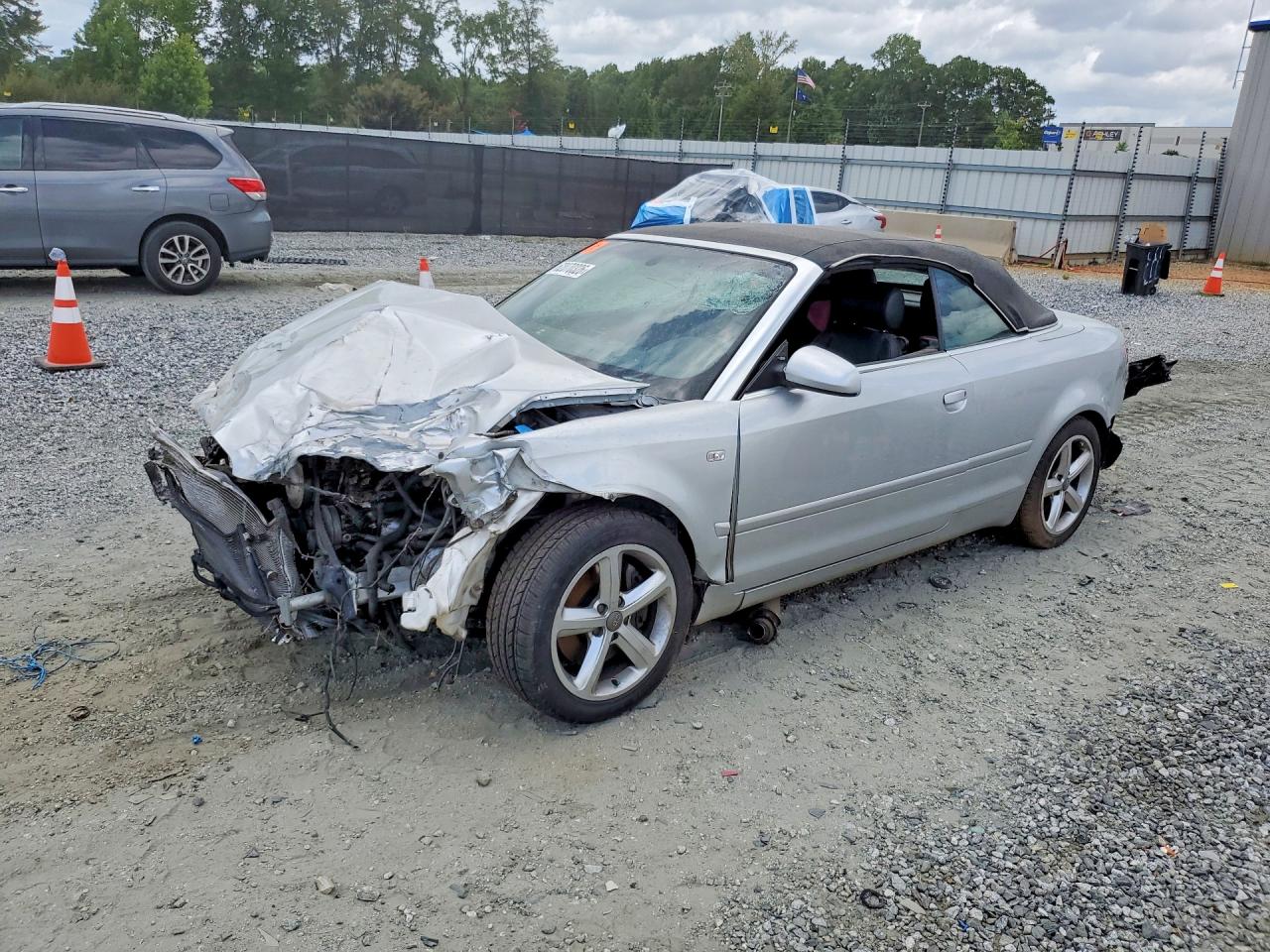 2007 Audi A4 3.2L, VIN WAUDH48H57K026200 — Перед
