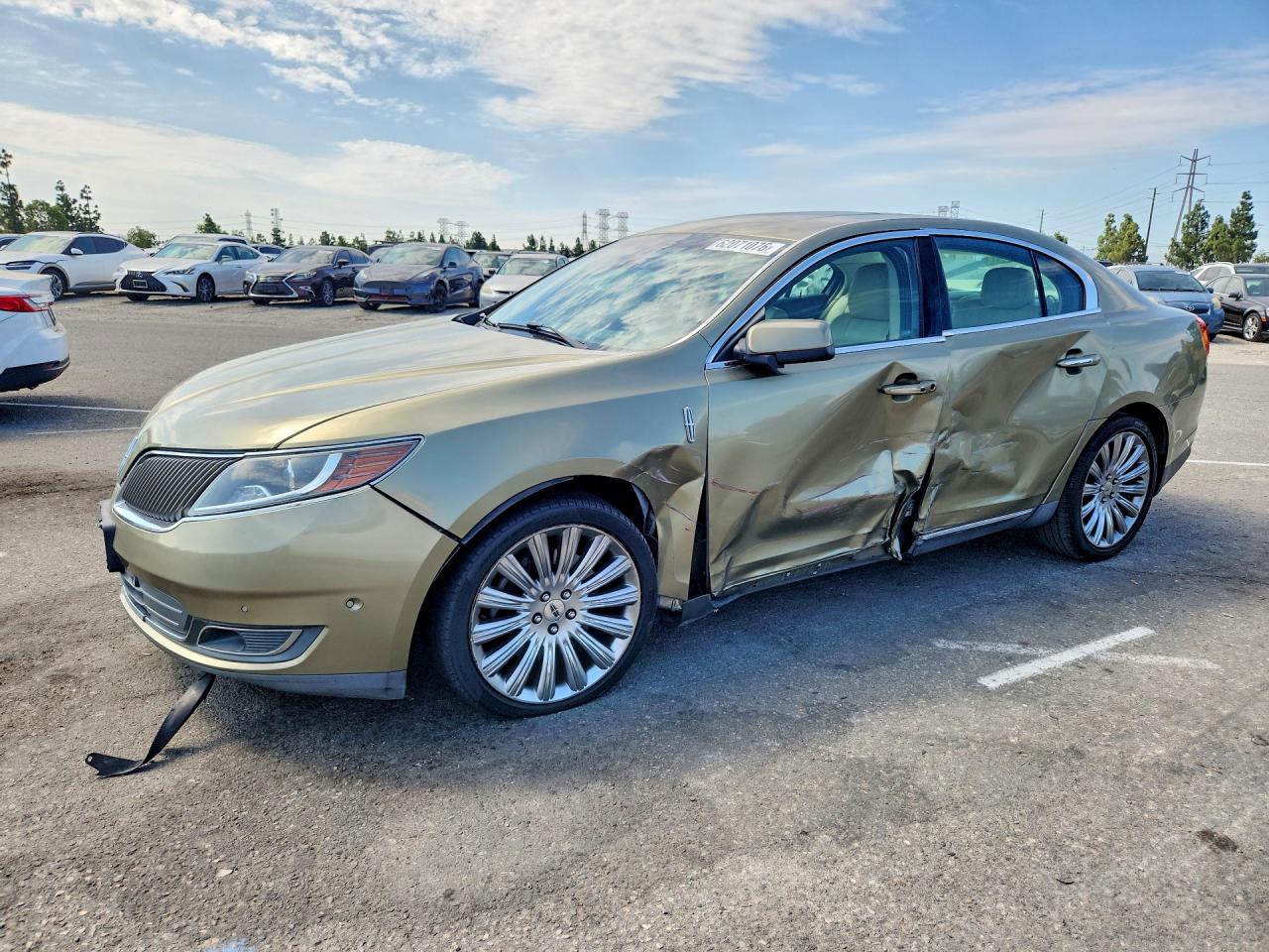 2013 Lincoln MKS, VIN 1LNHL9DK4DG603925 — Side