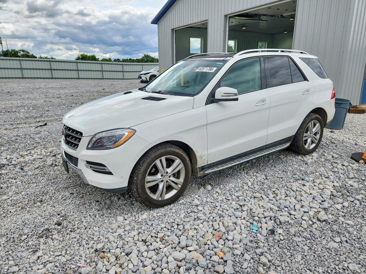 2014 Mercedes-Benz M 350, VIN 4JGDA5HB3EA378876 — Перед