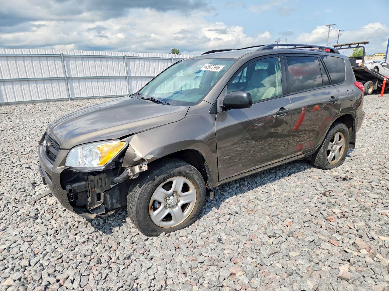 2009 Toyota RAV4, VIN JTMZF33V195013418 — Перед