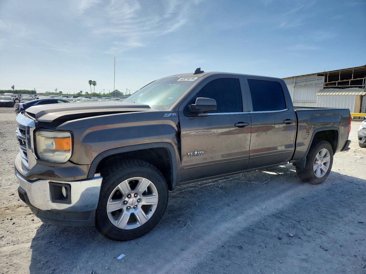 2015 GMC Sierra 1500 SLE, VIN 3GTP1UEC9FG217718 — Front end