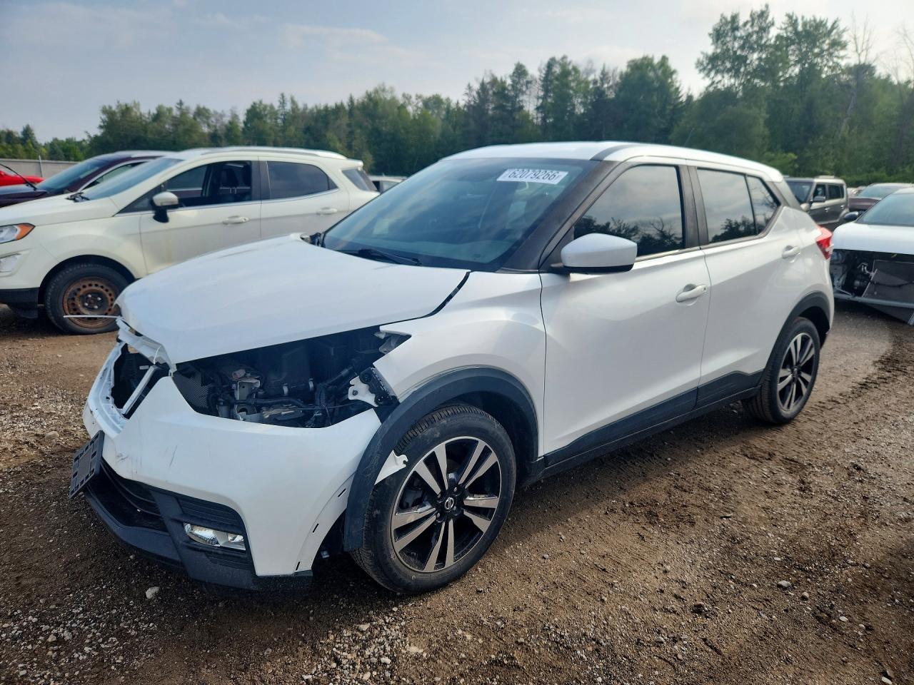 2019 Nissan Kicks SV, VIN 3N1CP5CUXKL508991 — Перед
