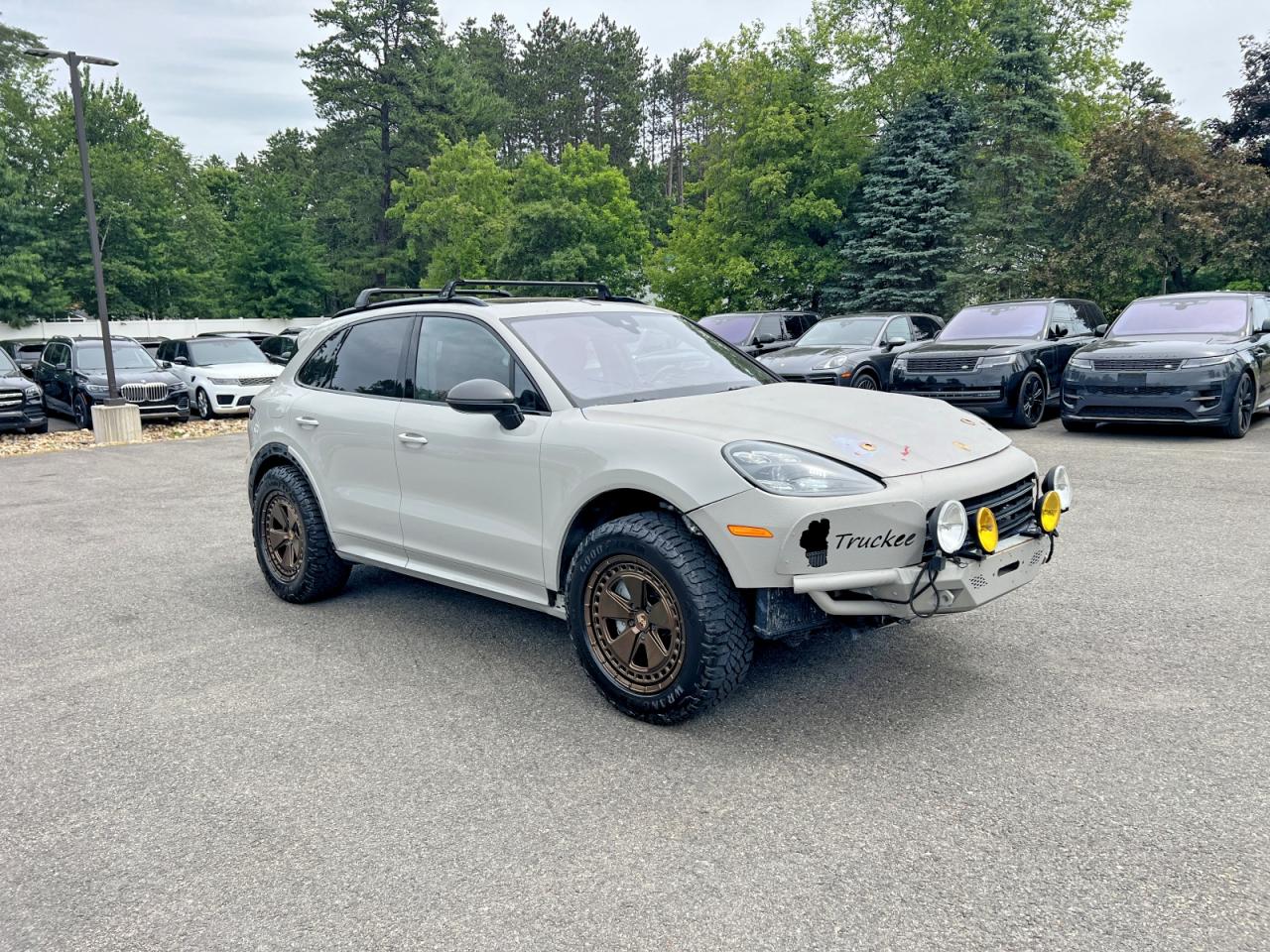 2021 Porsche Cayenne Turbo, VIN WP1AF2AY1MDA36070 — Minor dents and scratches