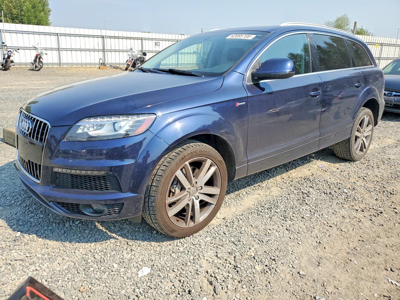 2015 Audi Q7 S line Prestige, VIN WA1DGAFE3FD009356 — Front end
