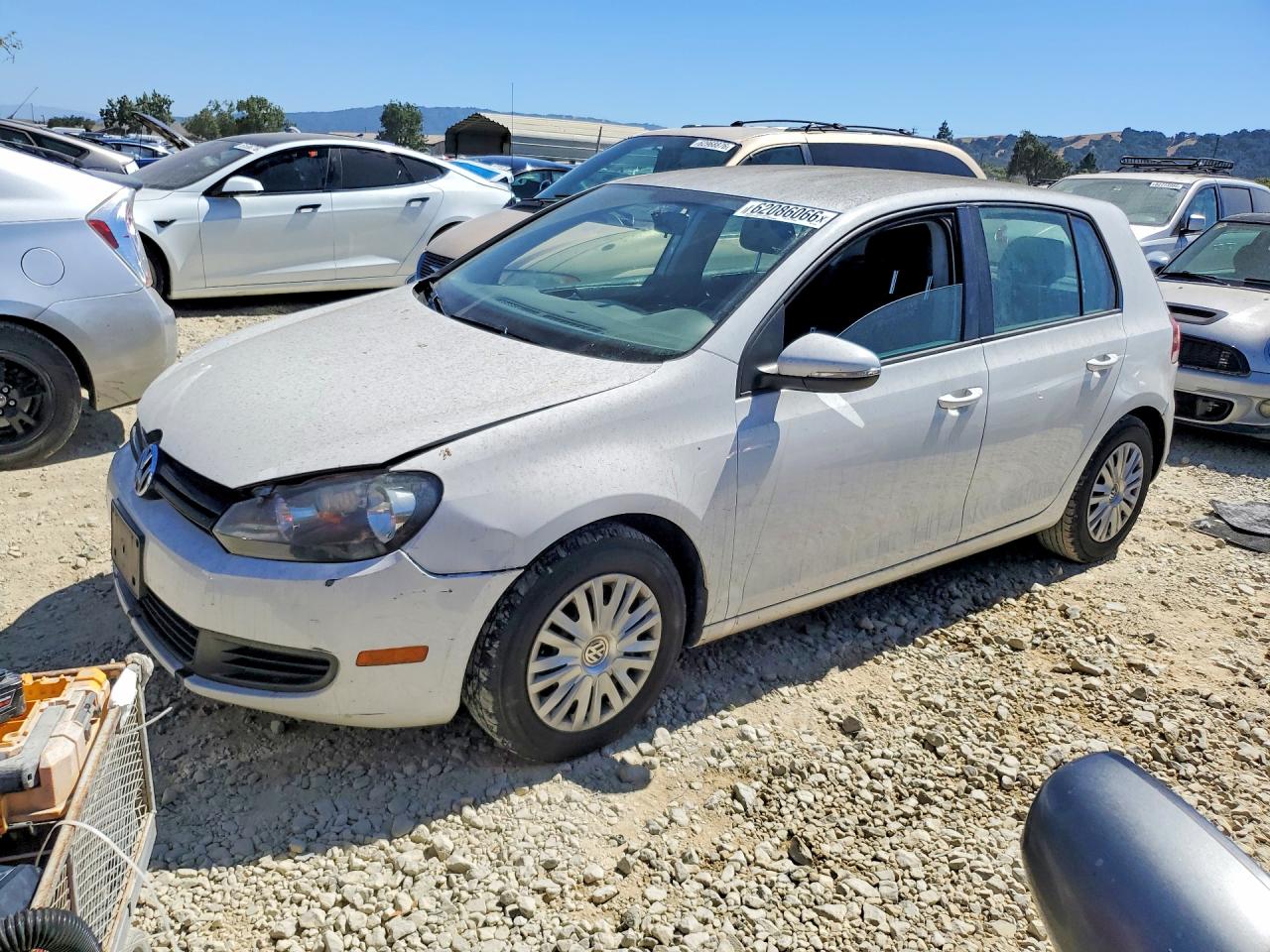 2013 Volkswagen Golf, VIN WVWDB7AJ1DW131758 — Front end