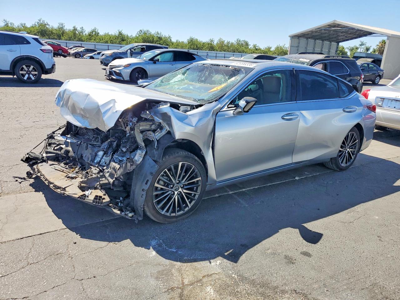 2022 Lexus ES 350, VIN 58ADZ1B1XNU128625 — Front end