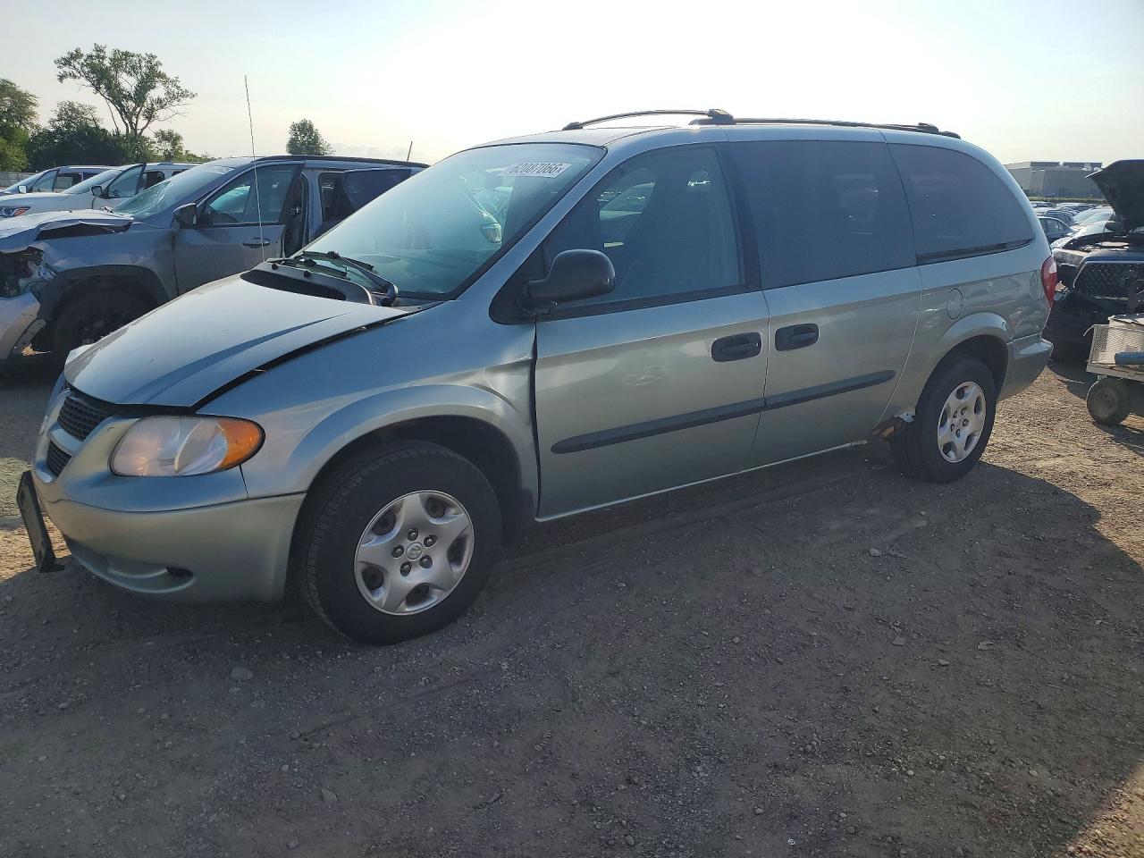 2003 Dodge Caravan SE, VIN 1D4GP24363B230051 — Перед