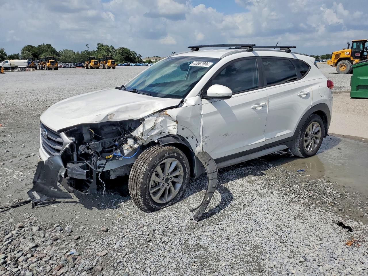 2017 Hyundai Tucson SE Plus, VIN KM8J33A4XHU488372 — Front end