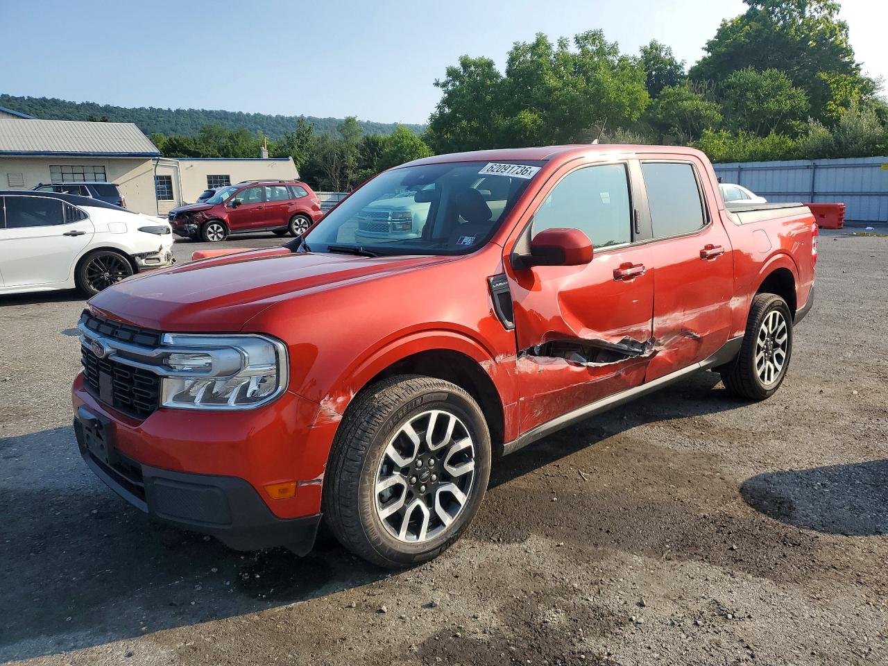 2022 Ford Maverick Lariat, VIN 3FTTW8E30NRA94501 — Side
