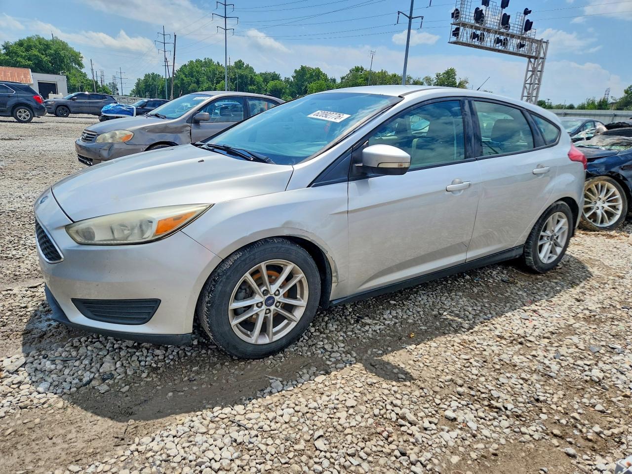 2016 Ford Focus SE, VIN 1FADP3K20GL308992 — Normal wear
