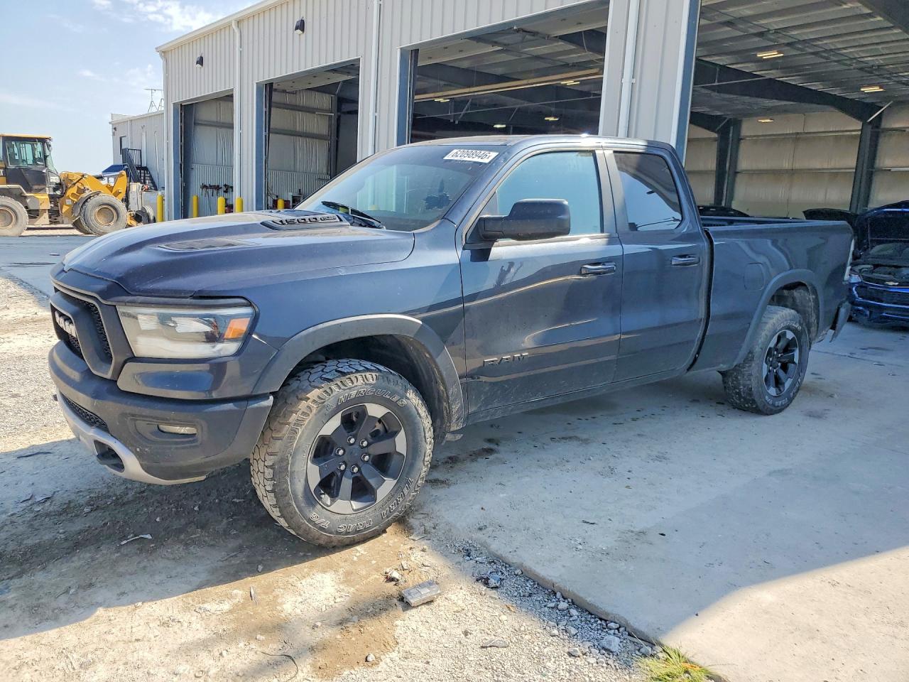 2019 Ram 1500 Rebel, VIN 1C6SRFET7KN875402 — Град