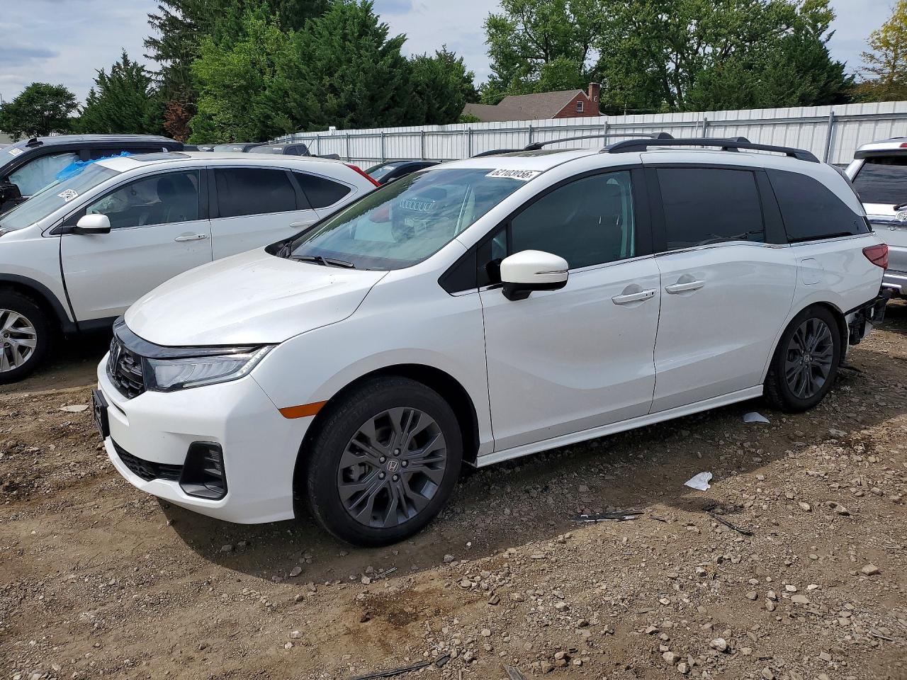 2025 Honda Odyssey Touring, VIN 5FNRL6H8XSB004735 — Rear end