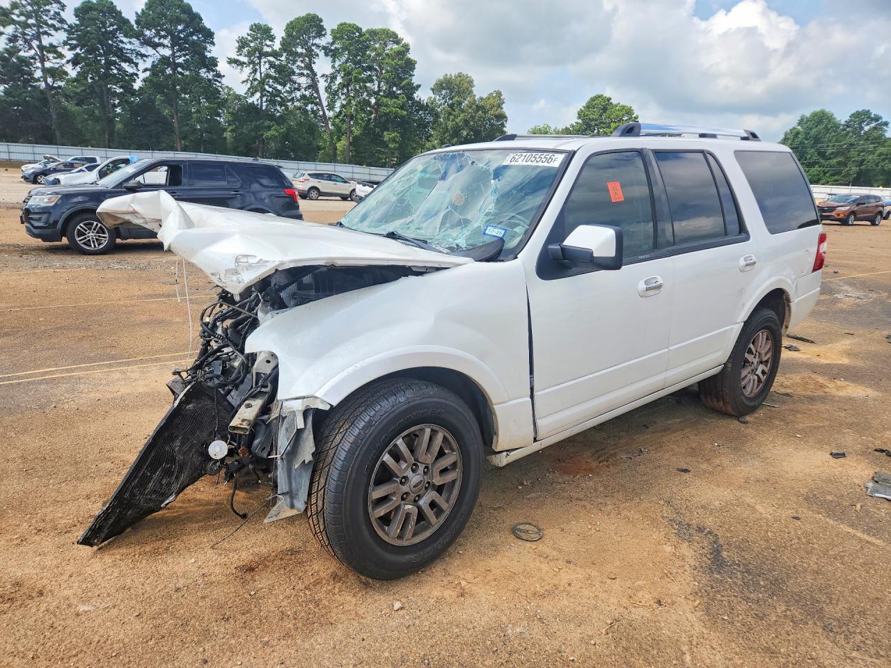 2012 Ford Expedition Limited, VIN 1FMJU1K58CEF15435 — Перед