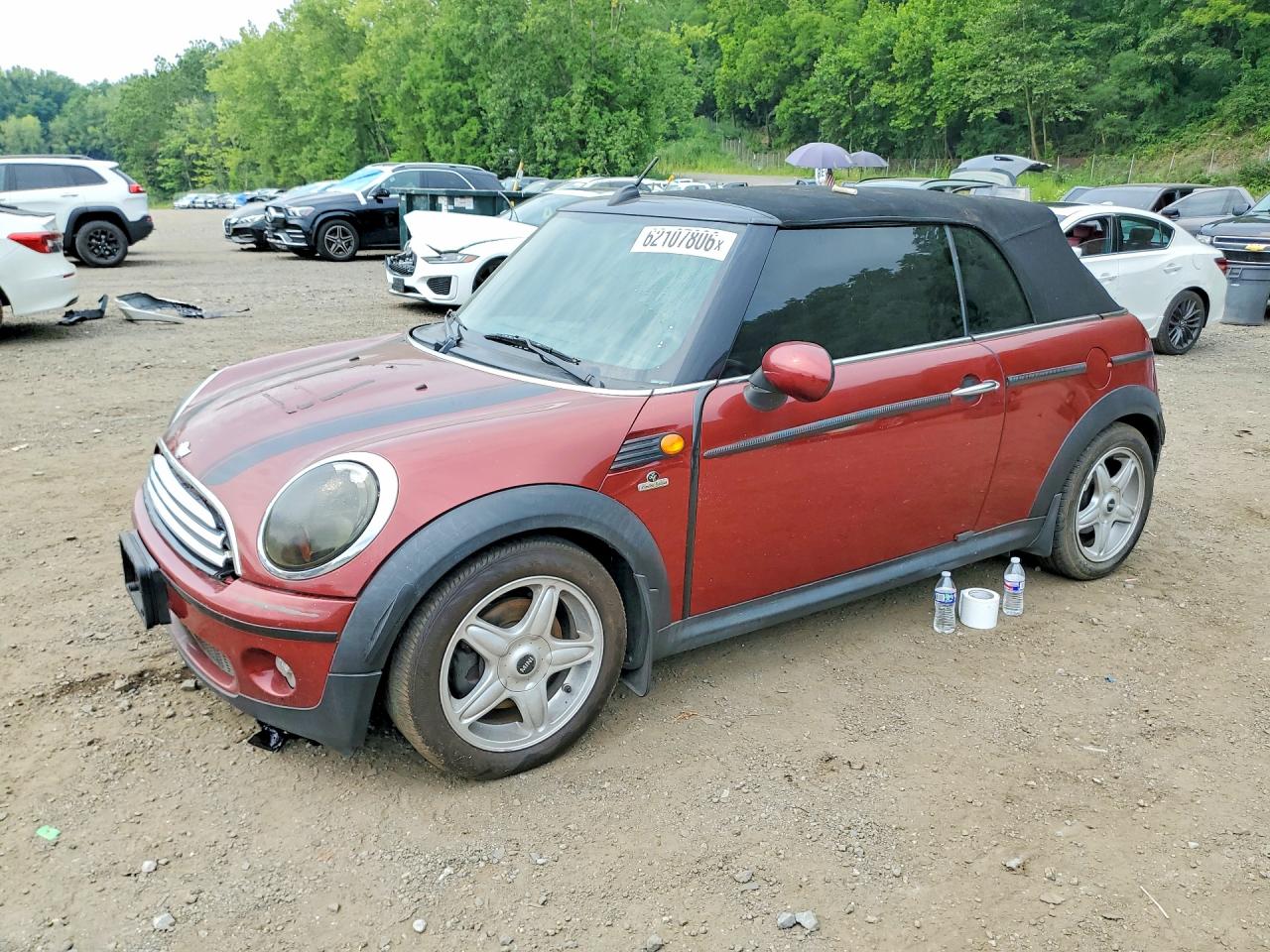 2010 MINI Convertible, VIN WMWMR3C50ATZ19087 — Front end