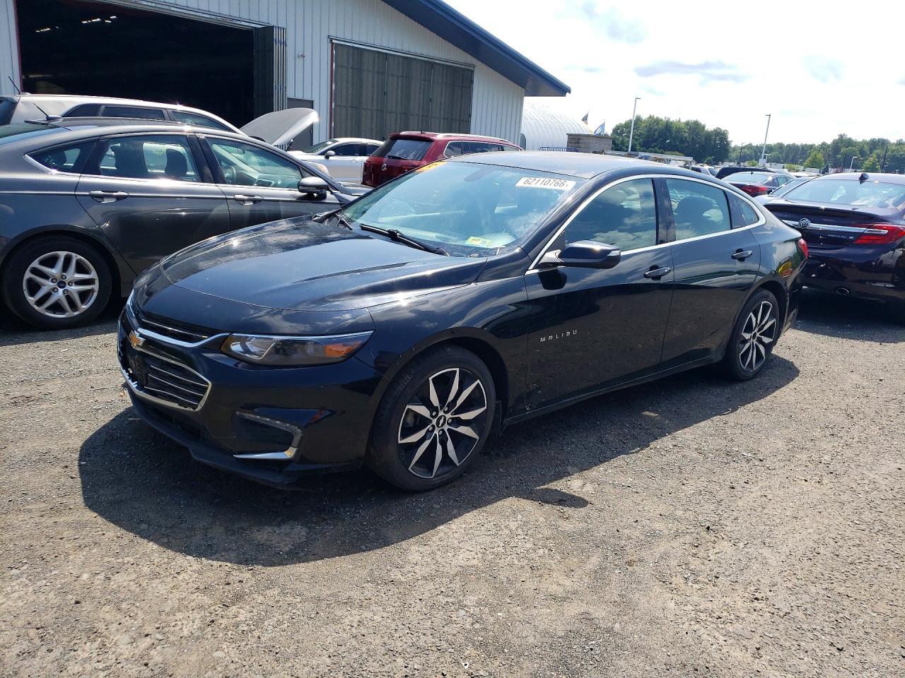 2018 Chevrolet Malibu LT, VIN 1G1ZD5ST5JF290260 — Minor dents and scratches