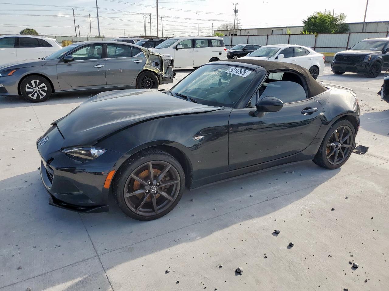 2016 Mazda MX-5 Miata Club, VIN JM1NDAC75G0104146 — Front end