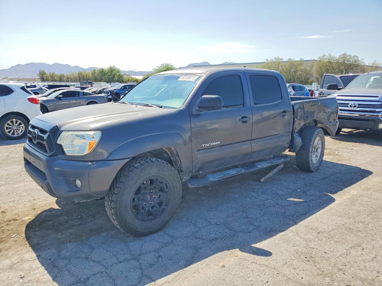 2012 Toyota Tacoma, VIN 3TMLU4EN4CM088677 — Side