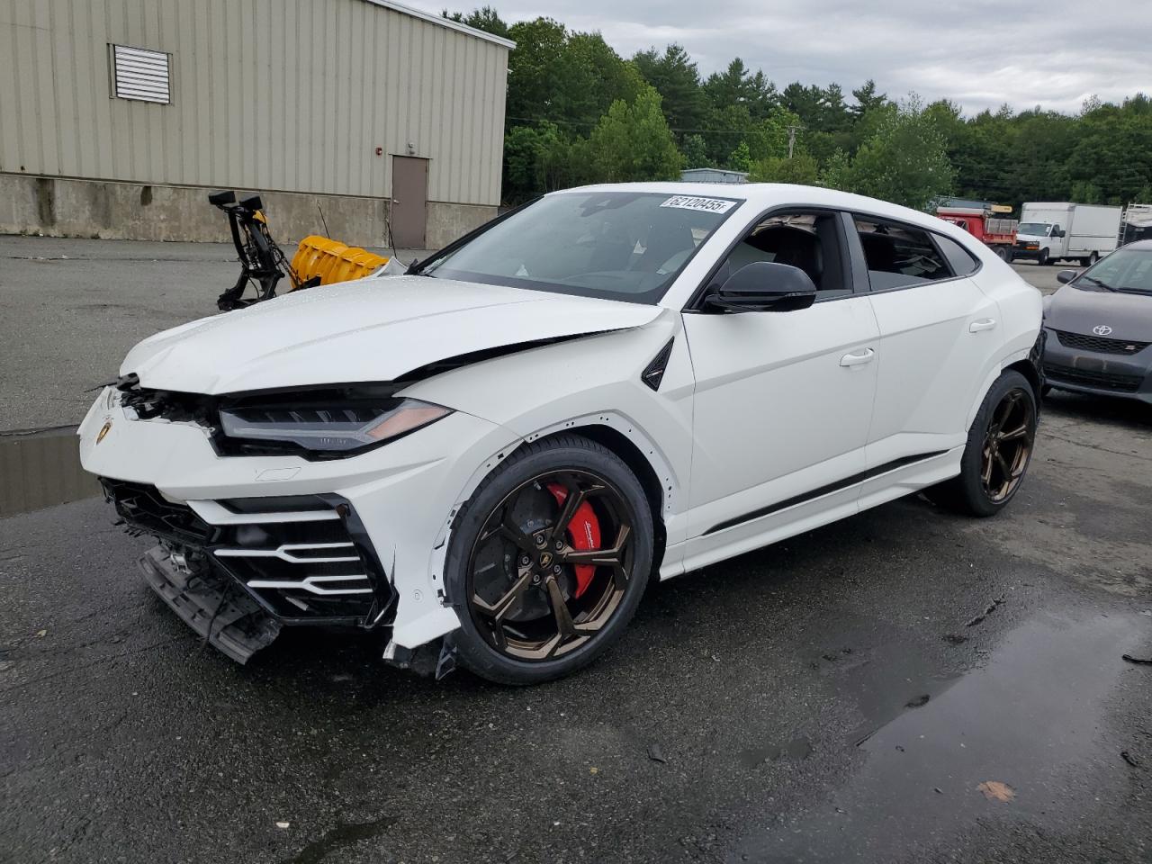 2019 Lamborghini Urus, VIN ZPBCA1ZL3KLA01523 — Перед