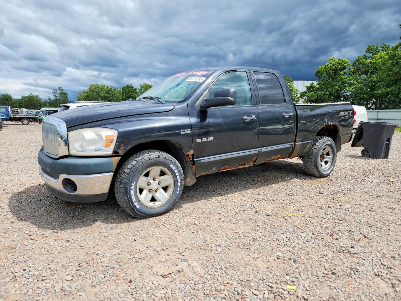 2008 Dodge 1500 SLT, VIN 1D7HU18278J184982 — Бок