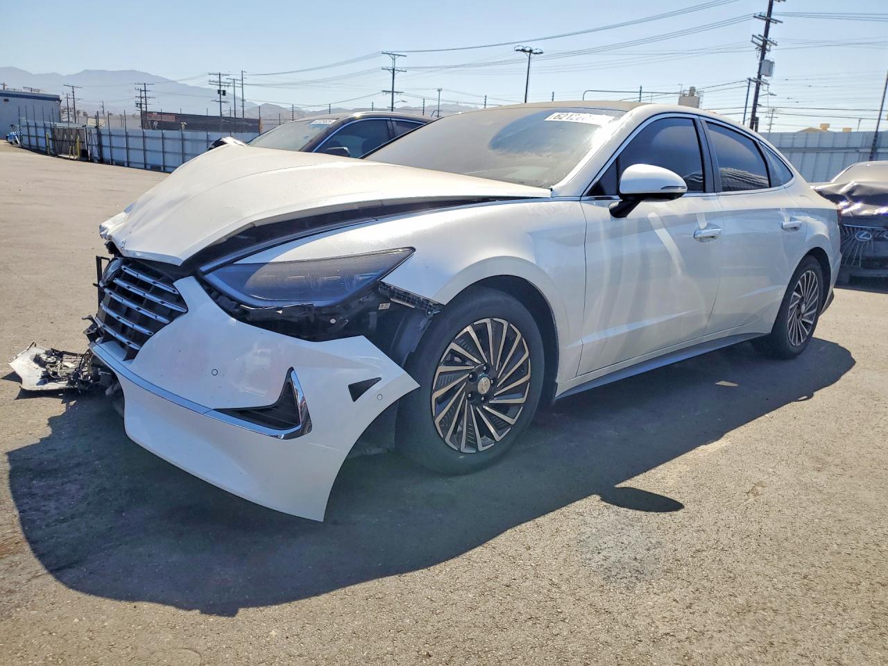 2022 Hyundai Sonata Limited, VIN KMHL54JJ1NA038167 — Перед