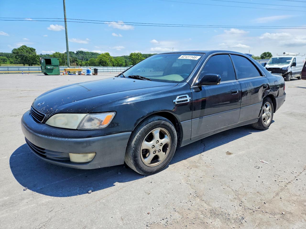 1998 Lexus ES 300, VIN JT8BF28G0W0122739 — Rear end