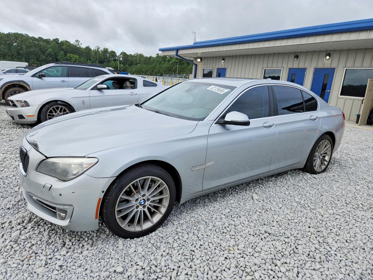 2013 BMW 7 Series 750i, VIN WBAYA8C55DD228027 — Front end