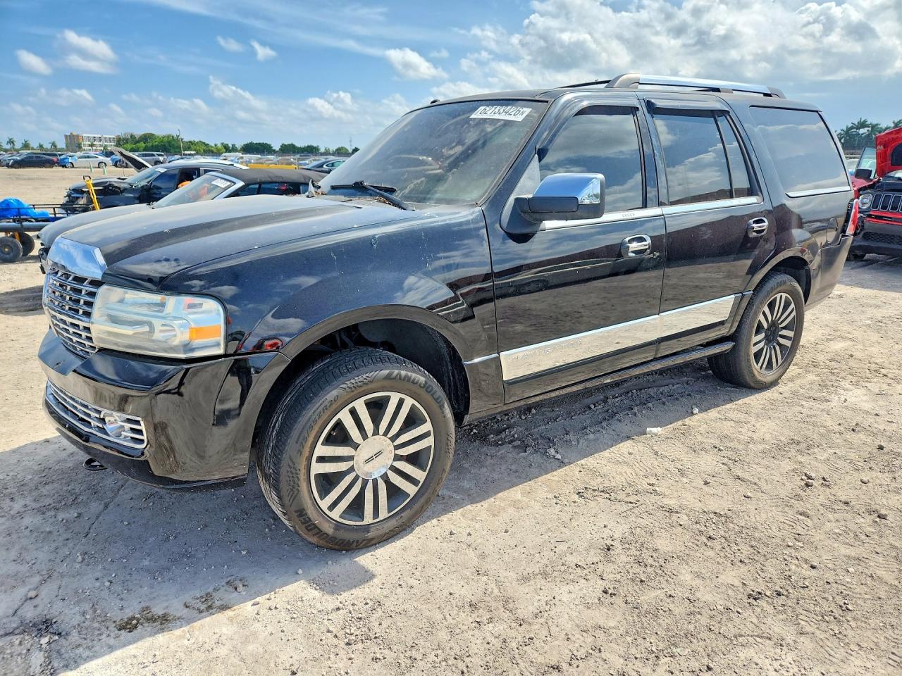 2008 Lincoln Navigator, VIN 5LMFU27568LJ07617 — Rear end
