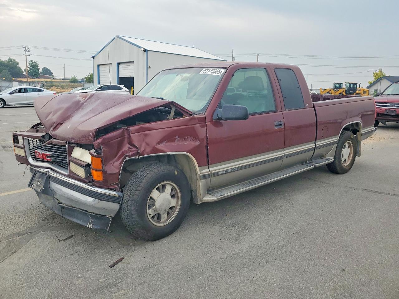 1998 GMC Sierra 1500, VIN 1GTEC19M4WR511451 — Перед