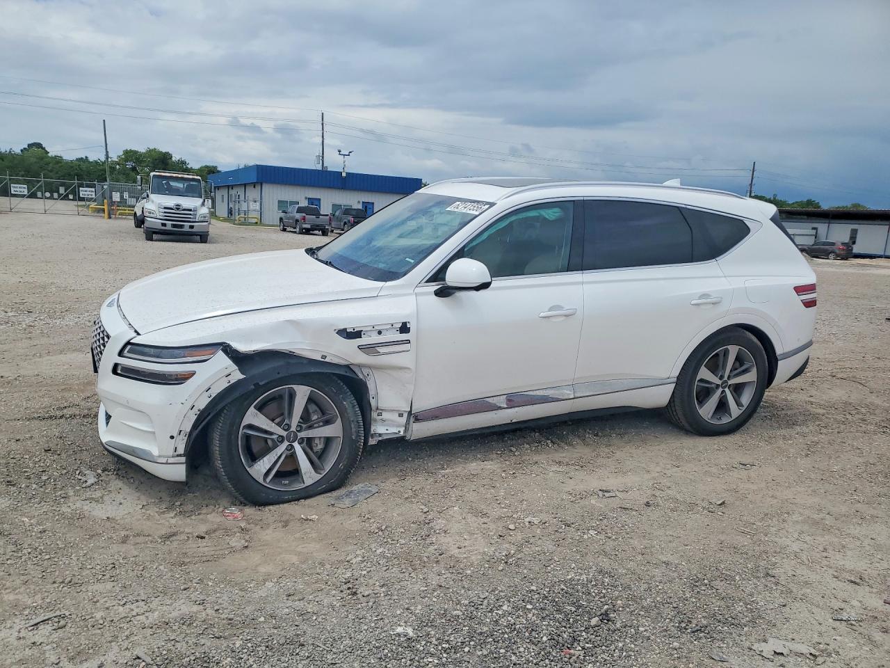2021 Genesis GV80, VIN KMUHCESC2MU062588 — Front end