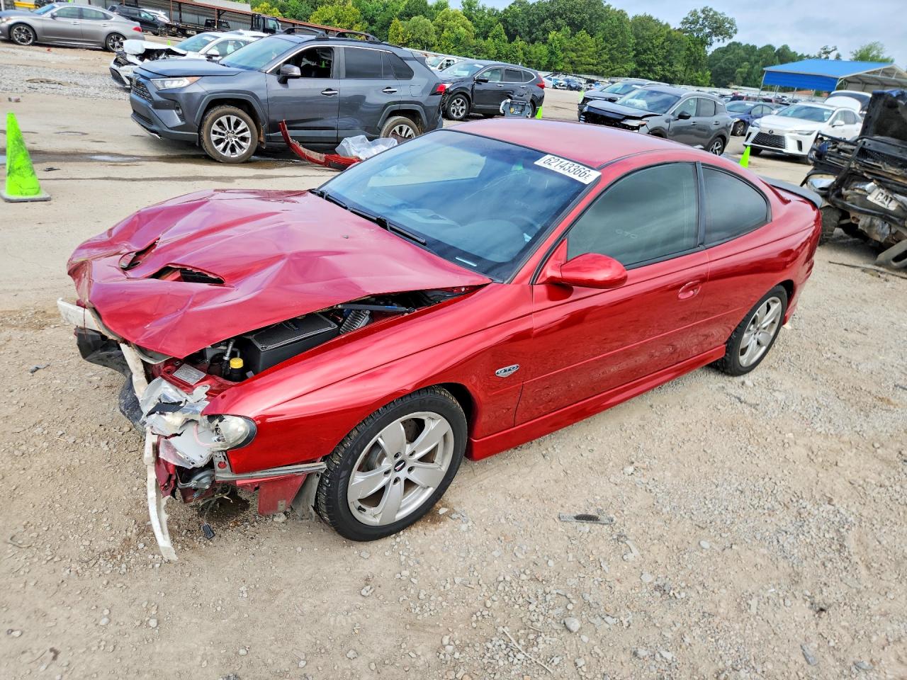 2006 Pontiac GTO, VIN 6G2VX12U06L829608 — Перед