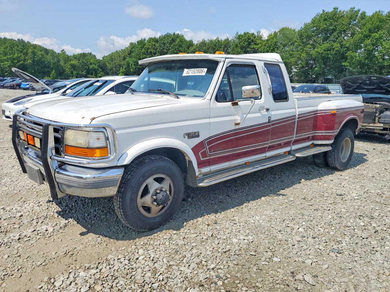 1995 Ford F-350, VIN 1FTJX35G5SKB19967 — Minor dents and scratches