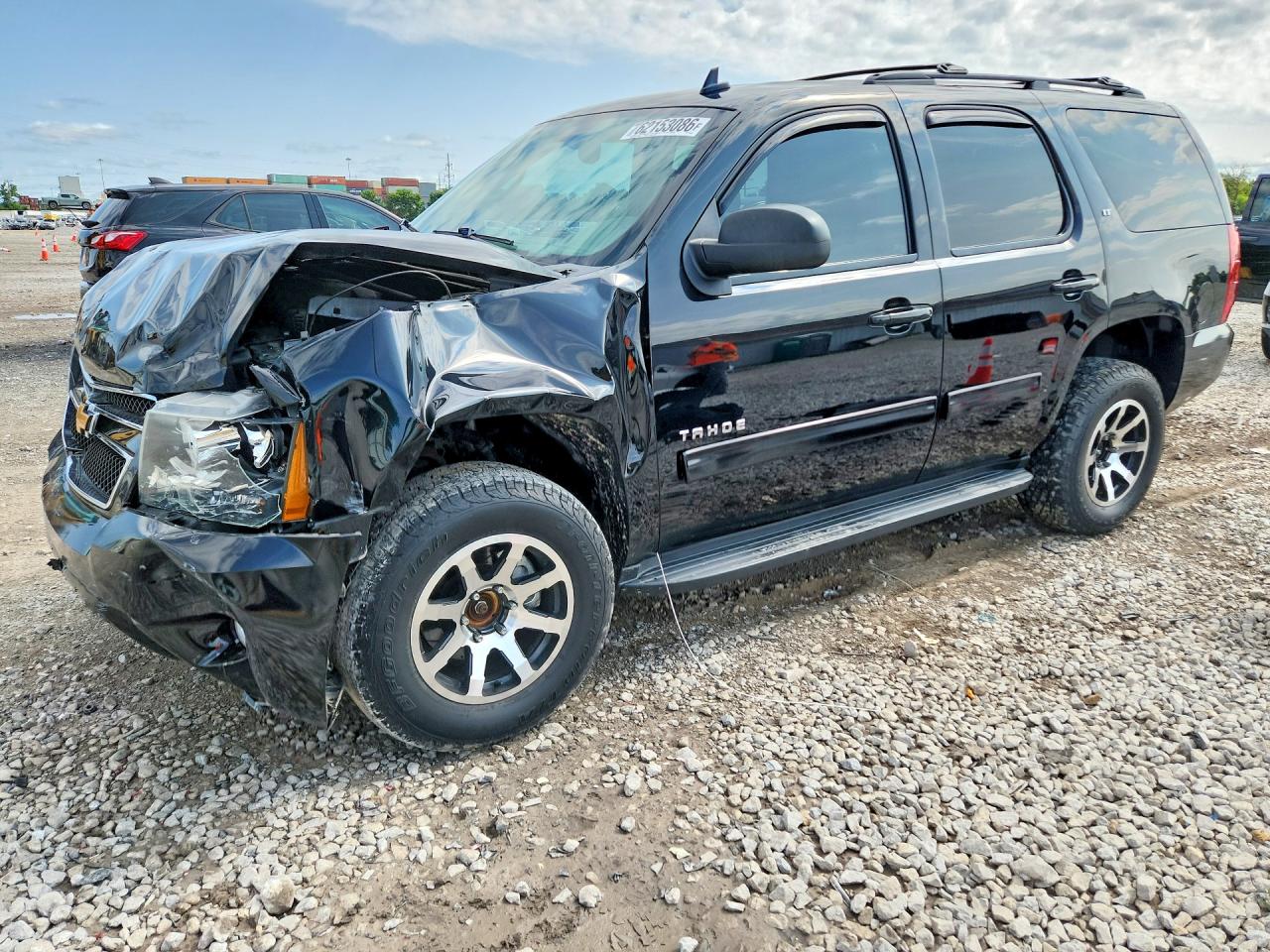 2014 Chevrolet Tahoe LT, VIN 1GNSKBE03ER204289 — Перед