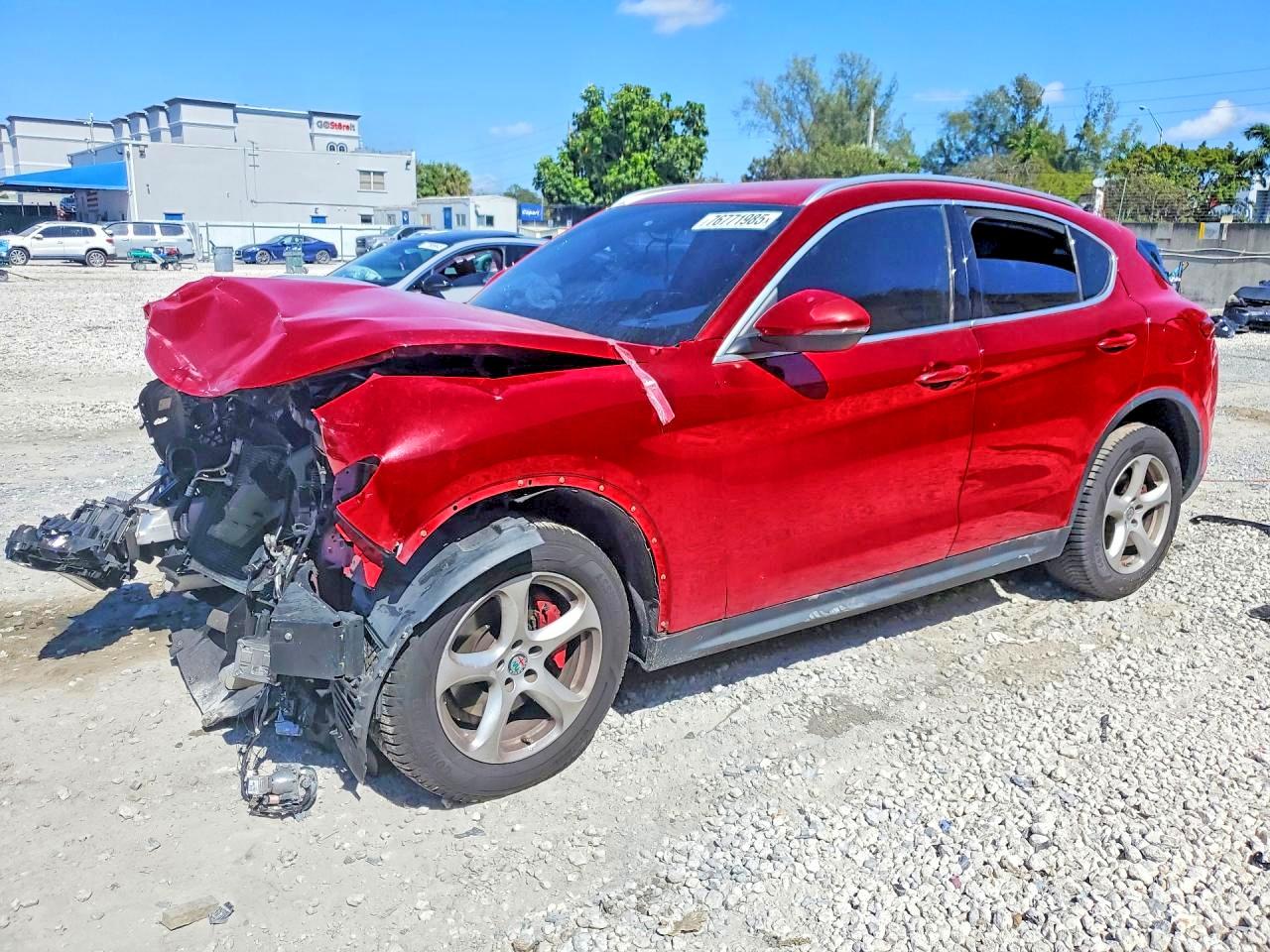 2018 Alfa Romeo Stelvio, VIN ZASFAKAN3J7B81138 — Front end