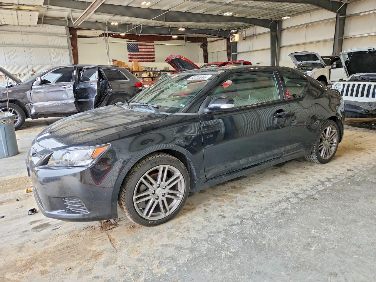 2011 Scion tC, VIN JTKJF5C78B3005028 — Minor dents and scratches