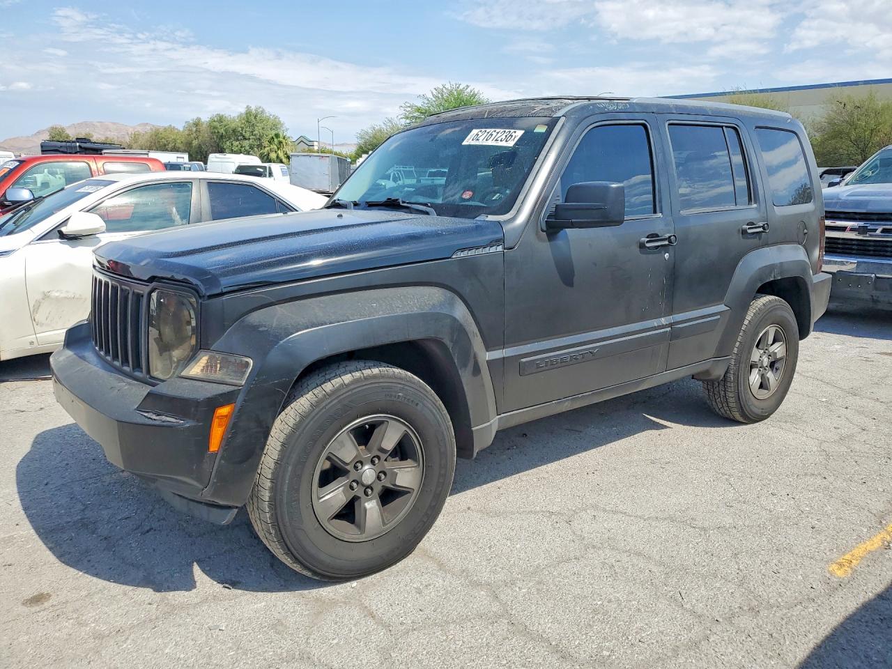 2008 Jeep Liberty Sport, VIN 1J8GN28K88W247074 — Механическое