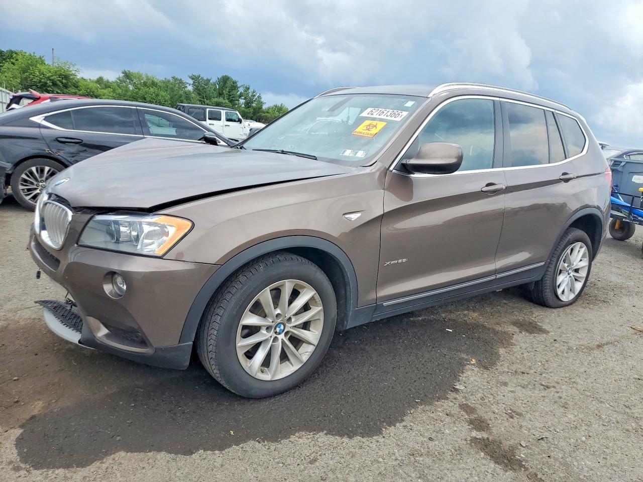 2012 BMW X3 28i, VIN 5UXWX5C5XCL724581 — Перед