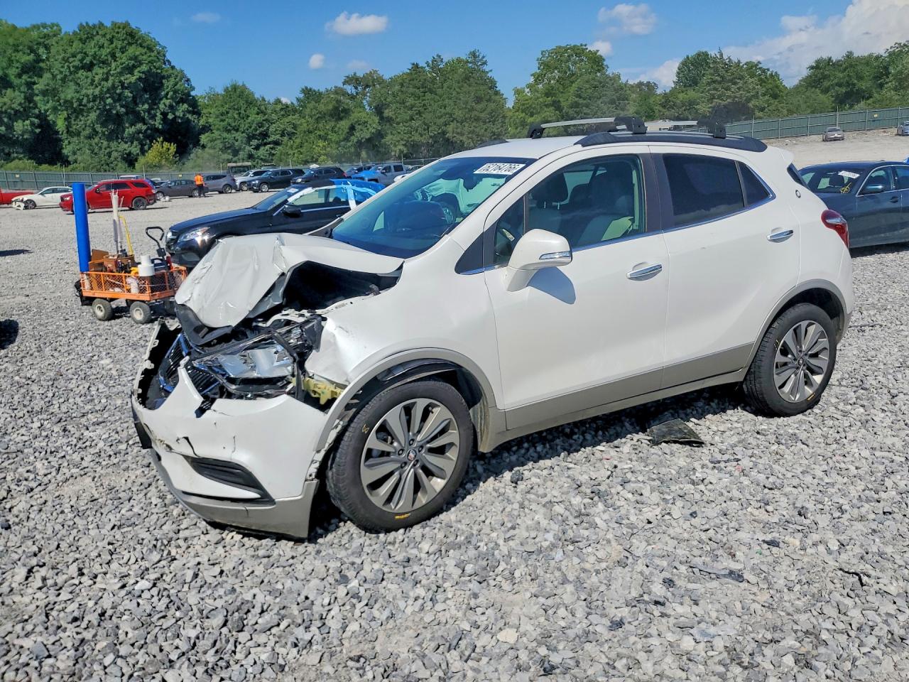 2018 Buick Encore Preferred, VIN KL4CJASB0JB624508 — Front end