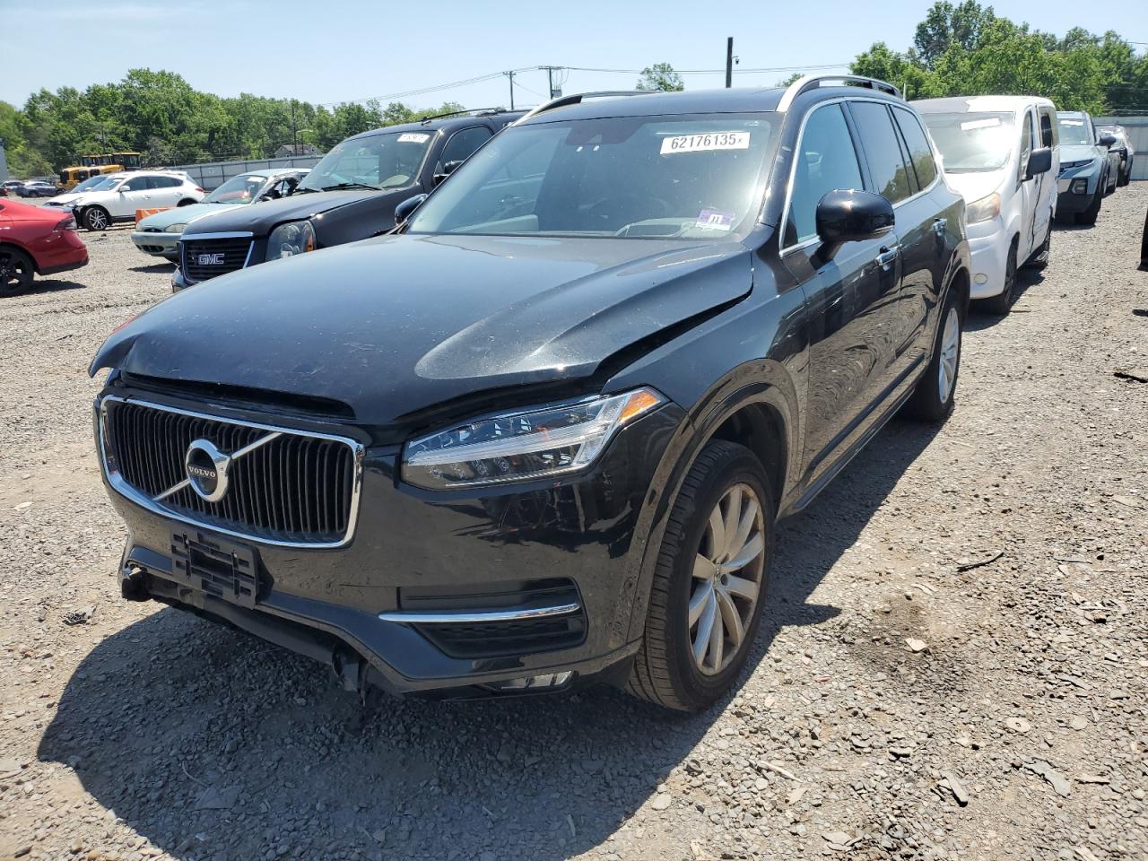 2017 Volvo XC90 Momentum, VIN YV4A22PK0H1177619 — All over