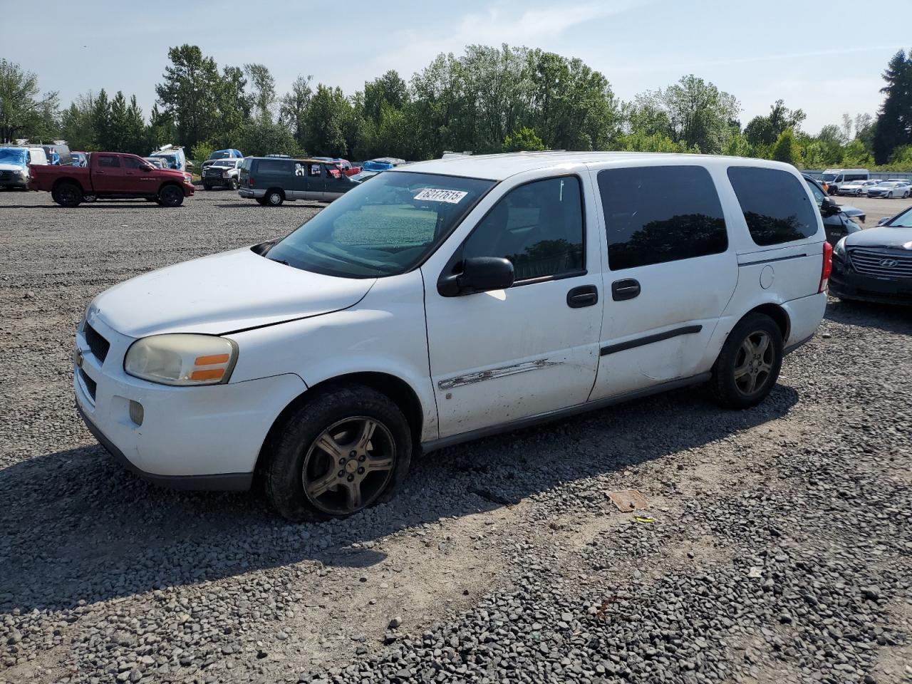 2008 Chevrolet Uplander LS, VIN 1GNDV23158D209345 — Side