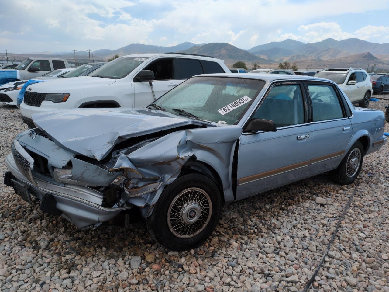 1995 Buick Century Limited SL, VIN 1G4AG55M0S6445584 — Front end