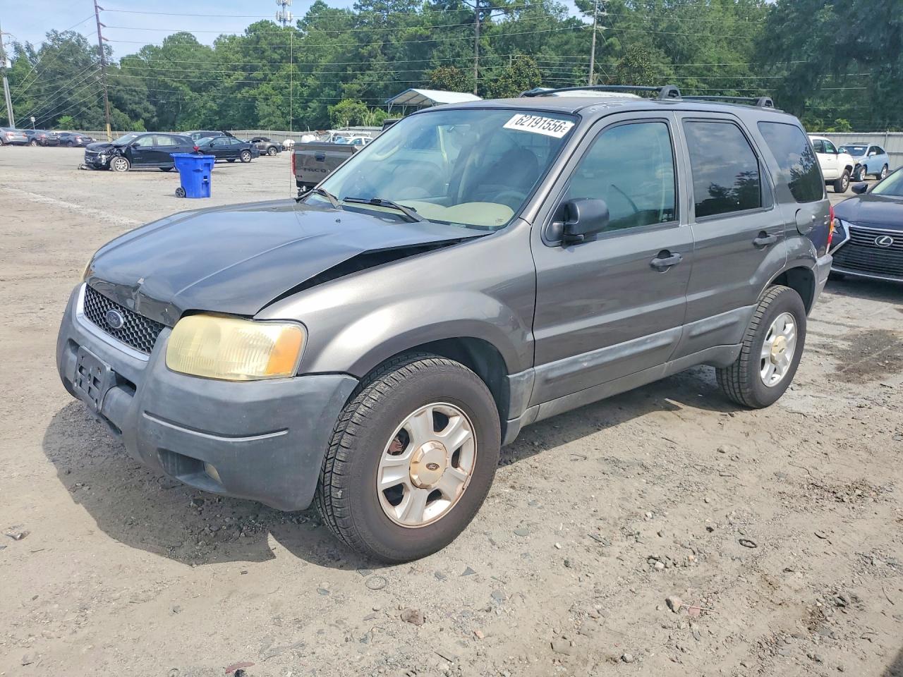 2004 Ford Escape XLT, VIN 1FMYU03114DA21123 — Перед