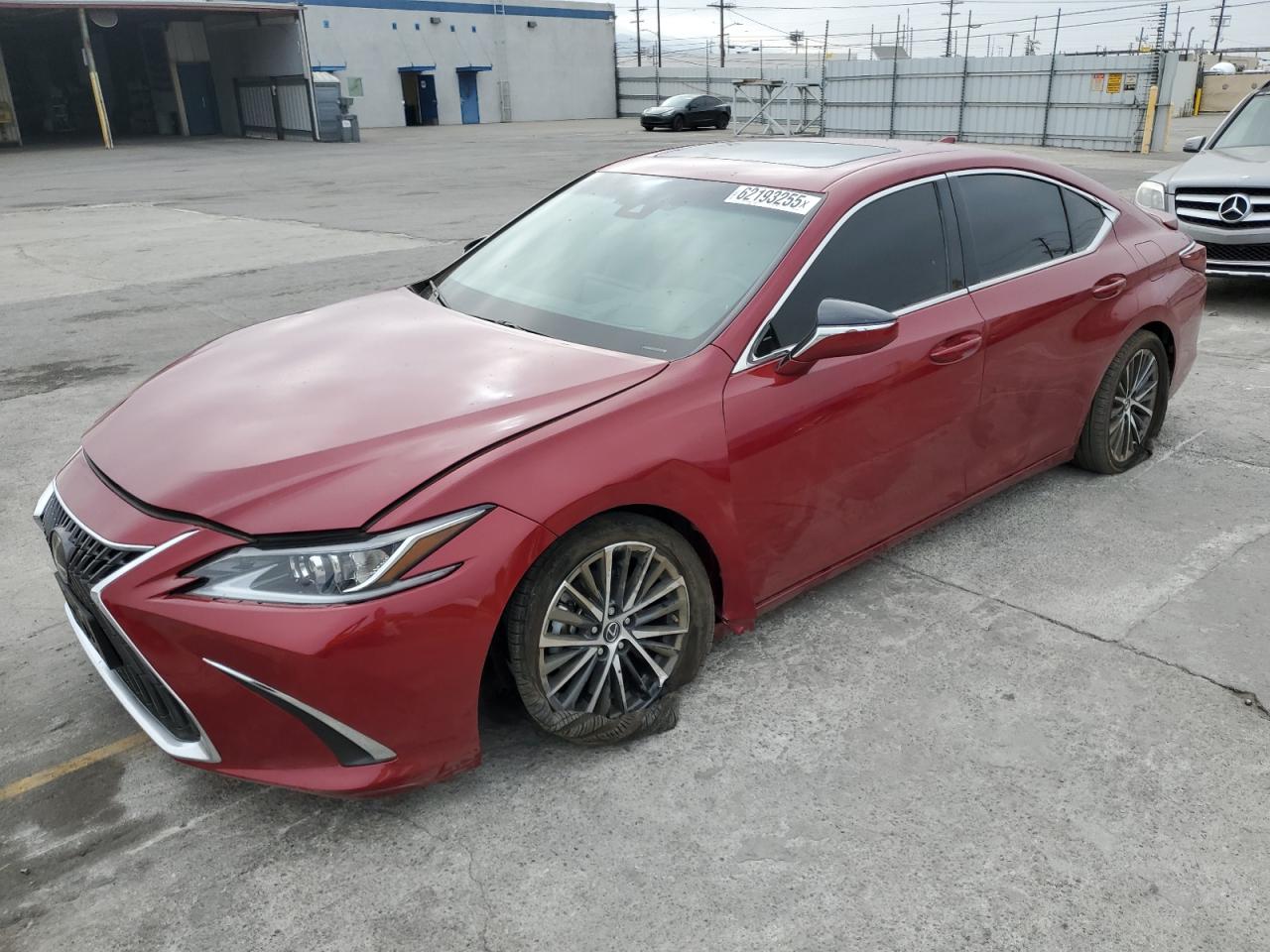 2025 Lexus ES 300h, VIN 58ADA1C18SU054414 — Front end