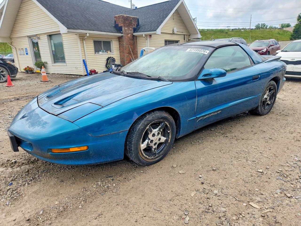1995 Pontiac Firebird Formula, VIN 2G2FV22P7S2250391 — Minor dents and scratches