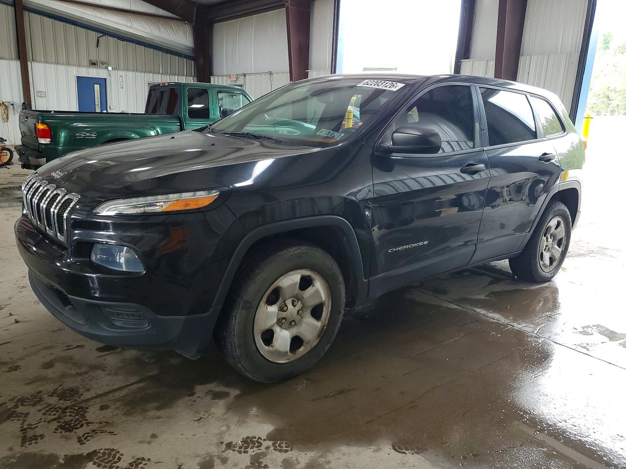 2014 Jeep Cherokee Sport, VIN 1C4PJMAB4EW177609 — Rear end