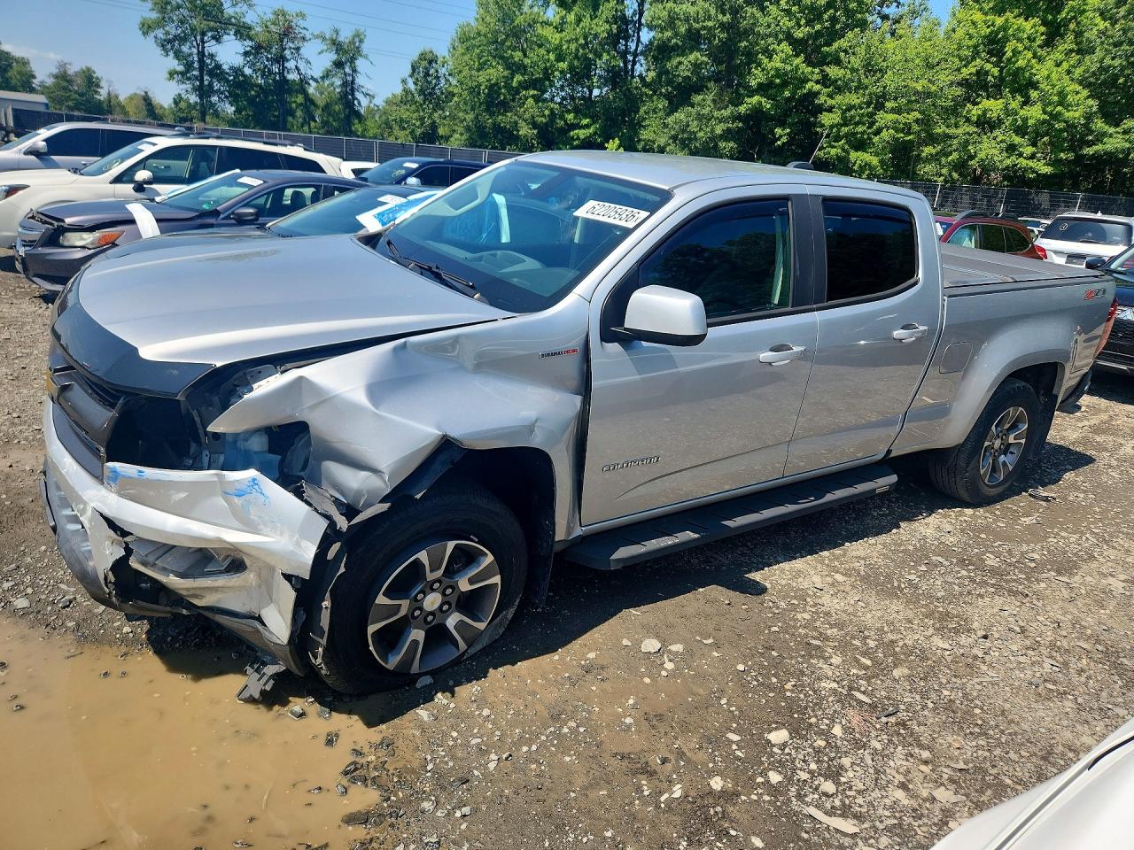 2016 Chevrolet Colorado 4WD Z71, VIN 1GCPTDE14G1365915 — Front end