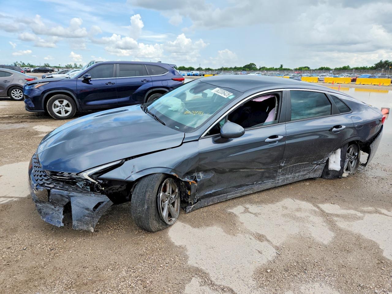 2023 Kia K5 LXS, VIN 5XXG14J22PG226570 — Front end