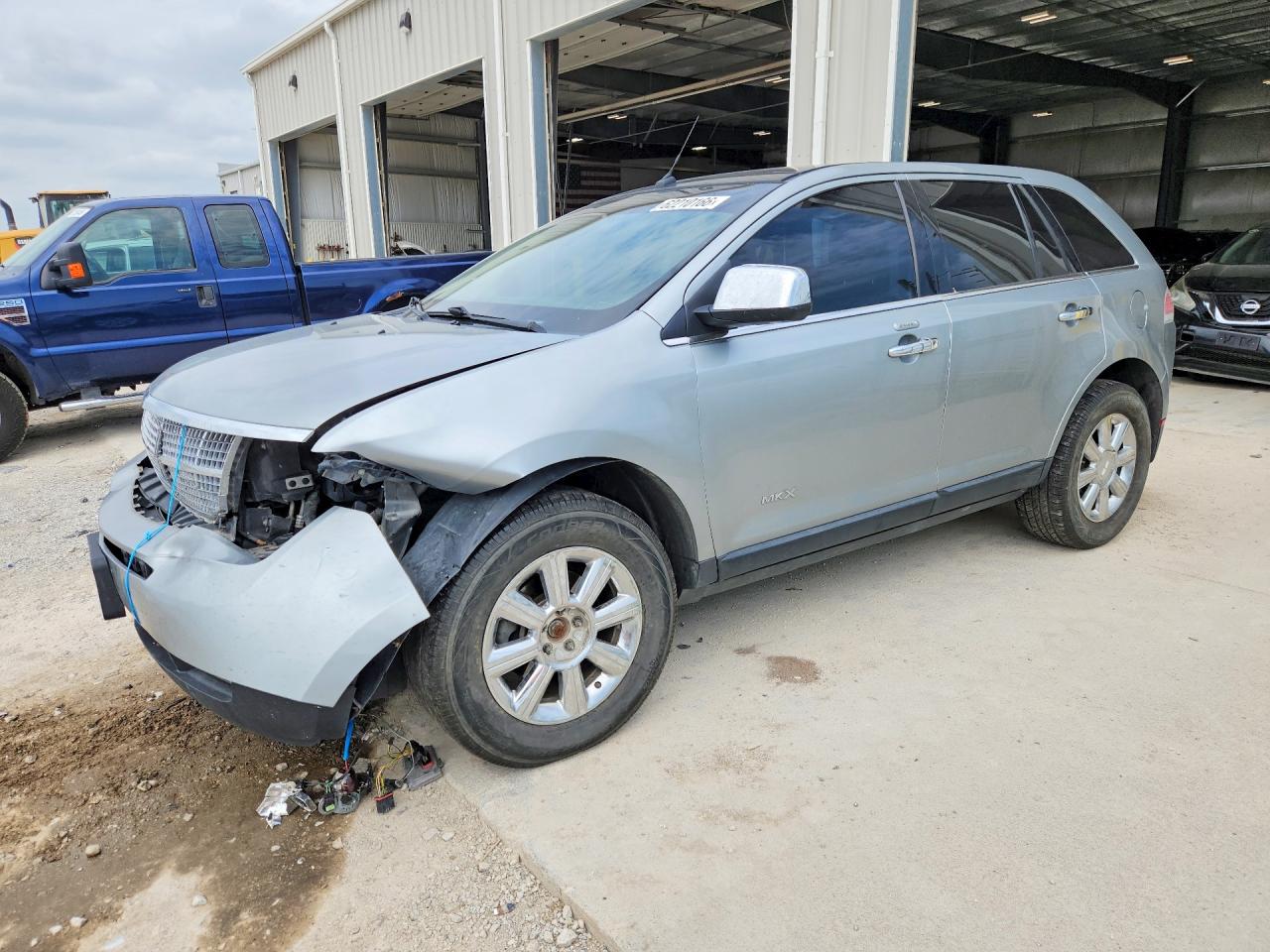2007 Lincoln MKX, VIN 2LMDU88C17BJ29943 — Перед