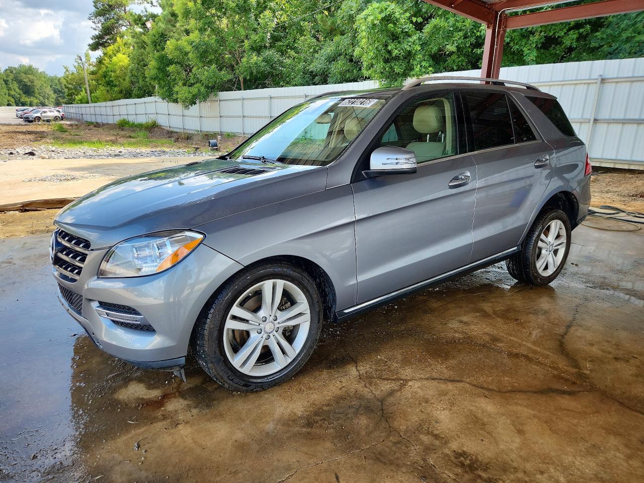 2014 Mercedes-Benz M 350, VIN 4JGDA5JB8EA436815 — Front end
