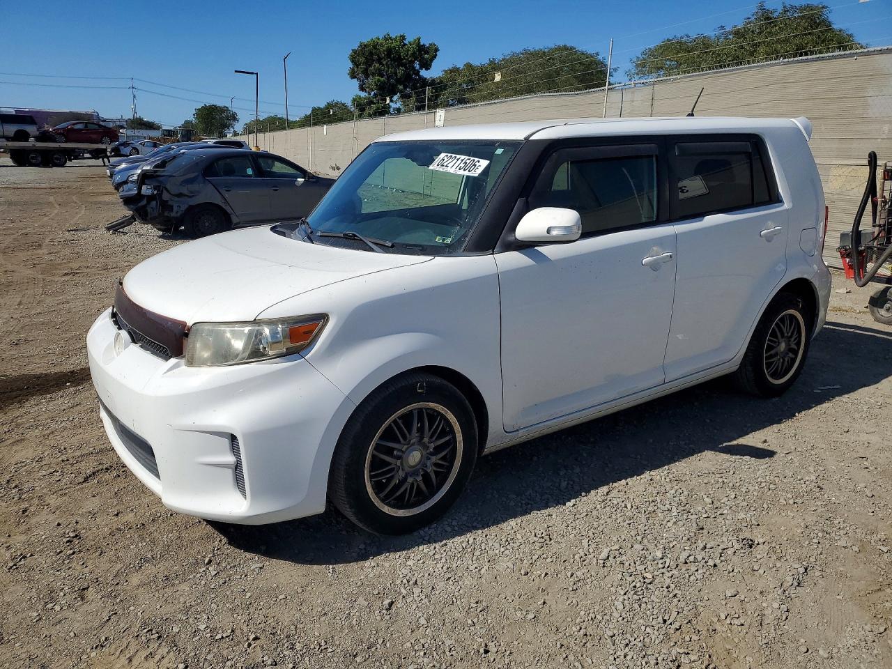 2012 Scion xB, VIN JTLZE4FE8CJ015268 — Front end
